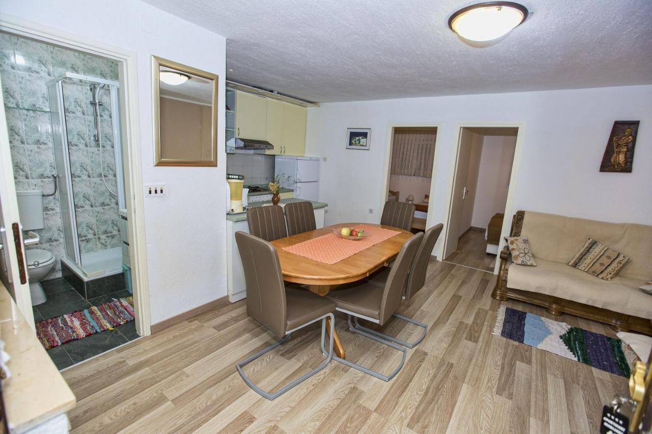 Apartmani Marijana Cesarica Exteriér fotografie