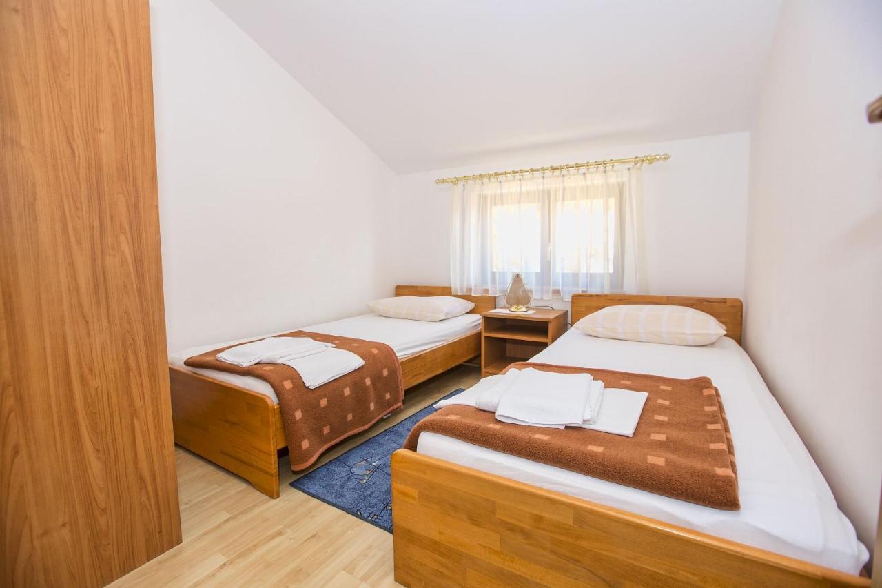 Apartmani Marijana Cesarica Exteriér fotografie
